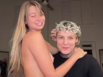 Couples night w/@clairethompson01 🎯 take off claires bottoms #naturalboobs #couplelesbian #tattoo
