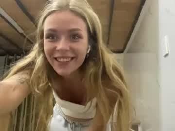 1st Day!! GOAL: . ˆ 360ˆ Hey hey i m little #shy but all good for crazy day hehe #18 #teen #new #pvt [0 tokens remaining]