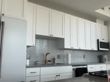 showerrr [684 tokens remaining]