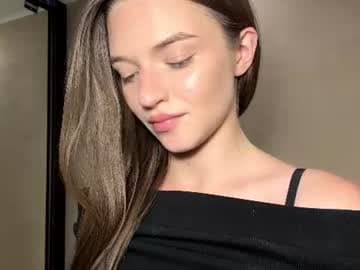 GOAL: Lift my skirt a little [111 tokens remaining] ❤️ I’m Lisa and I’m ready to light a fire in your eyes ❤️ #new #shy #18 #cute #skinny
